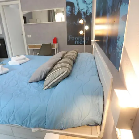 Cineroma בית הארחה 3*