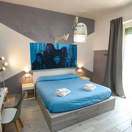 Cineroma בית הארחה 3*