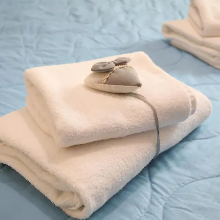 Cineroma בית הארחה 3*